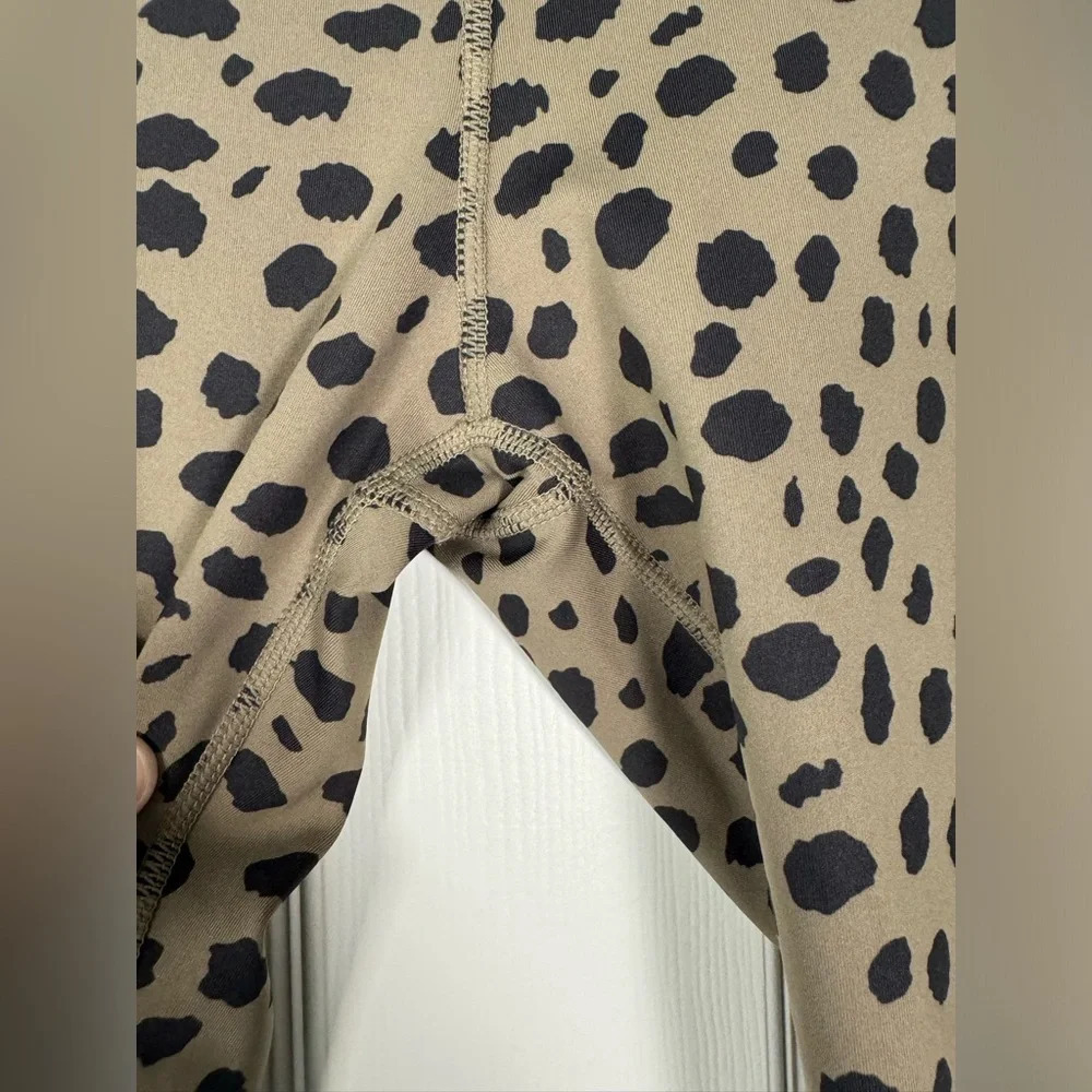 Threads 4 Thought Leopard Print Activewear Leggin… - image 3